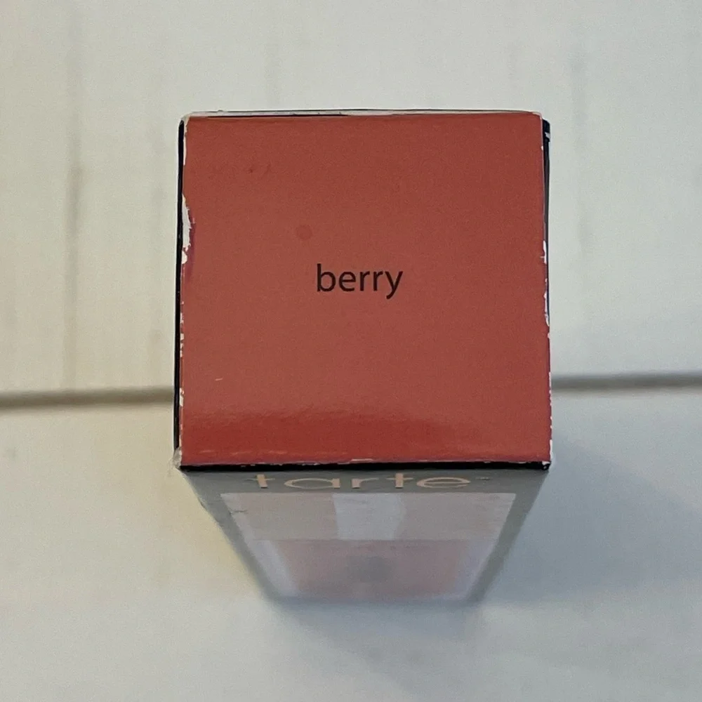 Tarte Maneater Blush & Glow Cheek Plump in Berry
